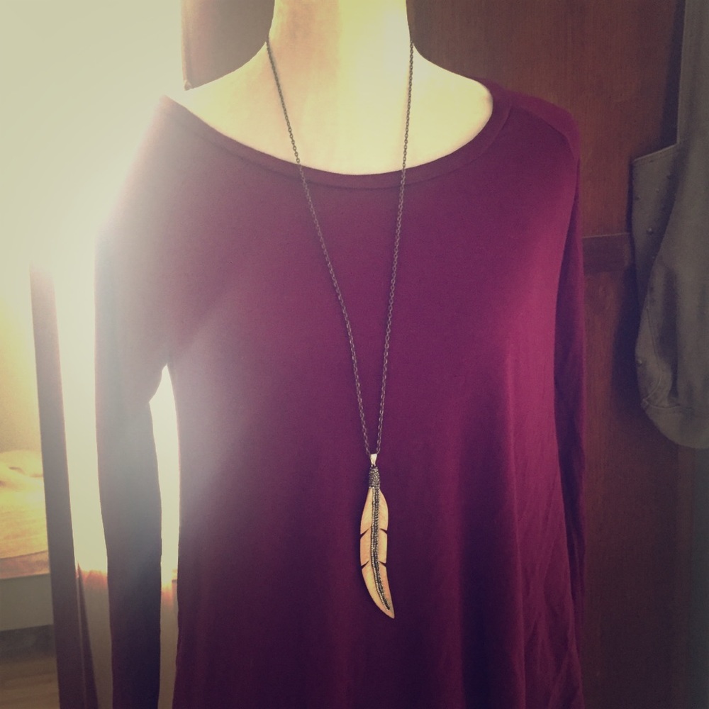 Long Feather Pendant Necklace